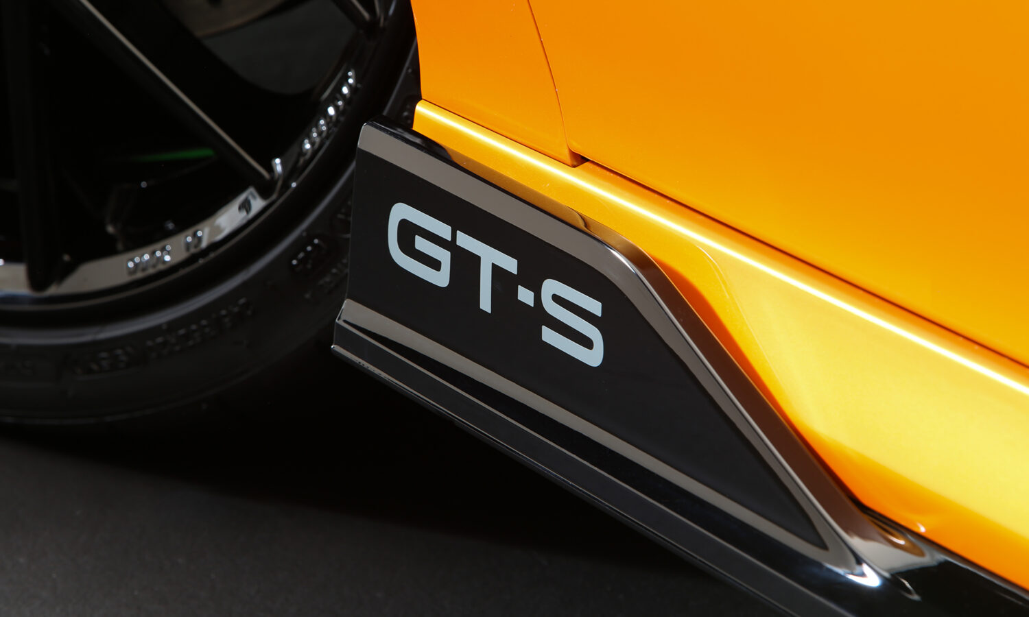 Camry_GT-S_Concept_Toyota_SEMA_2025_Hi-res_4-1500x900